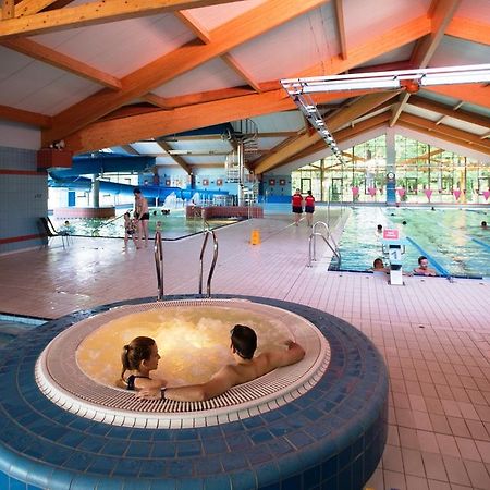 Stacja Nowa Gdynia Bed & Breakfast Aquapark ซเกียร์ซ ภายนอก รูปภาพ
