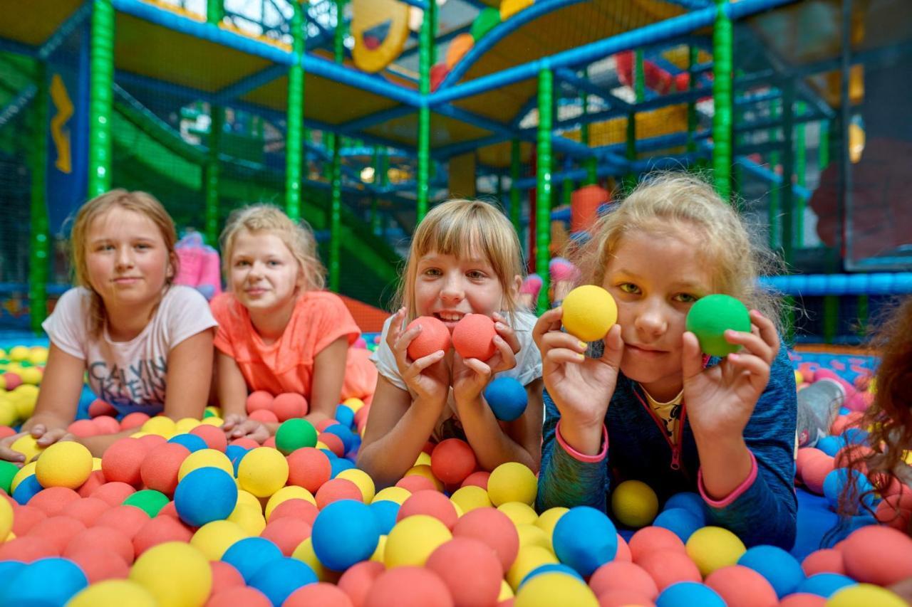 Stacja Nowa Gdynia Bed & Breakfast Aquapark ซเกียร์ซ ภายนอก รูปภาพ